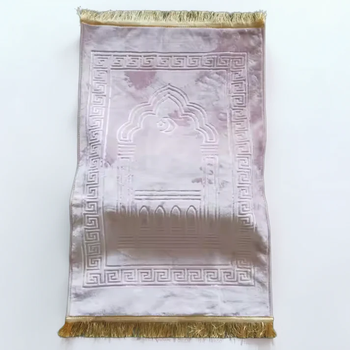 Salah - Plush prayer mat